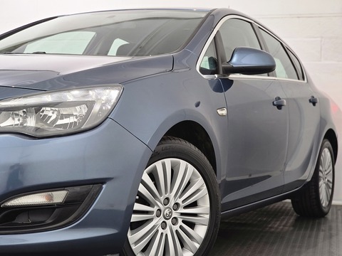 1.6i Excite Hatchback 5dr Petrol Manual Euro 6 (115 ps)