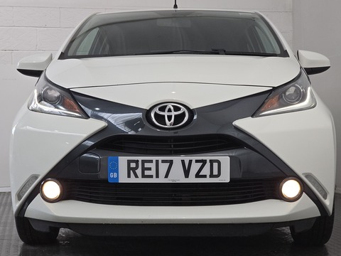 1.0 VVT-i x-style Hatchback 5dr Petrol x-shift Euro 6 (68 ps)