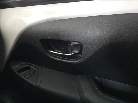 1.0 VVT-i x-style Hatchback 5dr Petrol x-shift Euro 6 (68 ps)