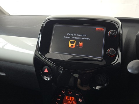 1.0 VVT-i x-style Hatchback 5dr Petrol x-shift Euro 6 (68 ps)