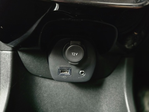 1.0 VVT-i x-style Hatchback 5dr Petrol x-shift Euro 6 (68 ps)