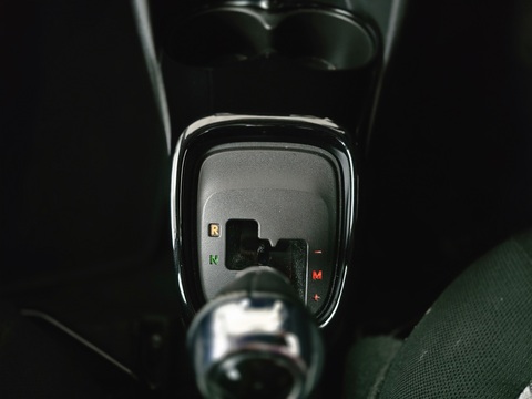 1.0 VVT-i x-style Hatchback 5dr Petrol x-shift Euro 6 (68 ps)