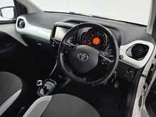 Toyota AYGO VVT-i x-style 