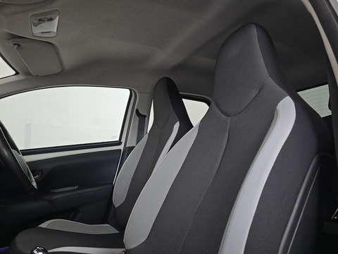 1.0 VVT-i x-style Hatchback 5dr Petrol x-shift Euro 6 (68 ps)