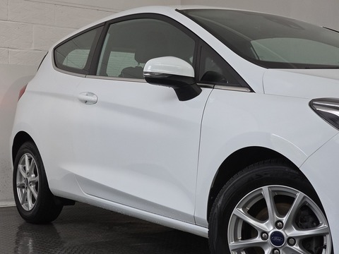 1.0T EcoBoost Zetec Hatchback 3dr Petrol Manual Euro 6 (s/s) (100 ps)