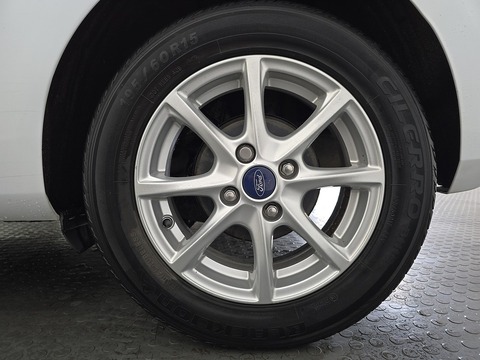 1.0T EcoBoost Zetec Hatchback 3dr Petrol Manual Euro 6 (s/s) (100 ps)