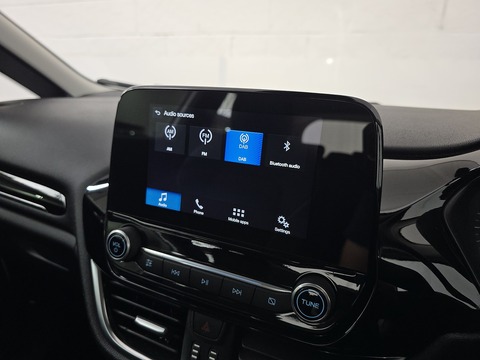 1.0T EcoBoost Zetec Hatchback 3dr Petrol Manual Euro 6 (s/s) (100 ps)