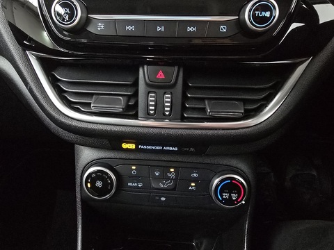 1.0T EcoBoost Zetec Hatchback 3dr Petrol Manual Euro 6 (s/s) (100 ps)