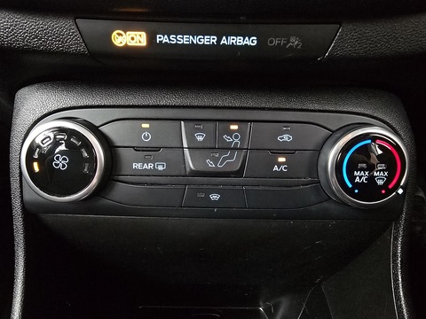 1.0T EcoBoost Zetec Hatchback 3dr Petrol Manual Euro 6 (s/s) (100 ps)