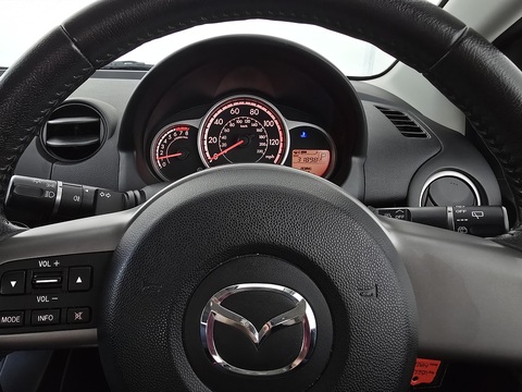 1.5 TS2 Hatchback 5dr Petrol Auto Euro 5 (102 ps)