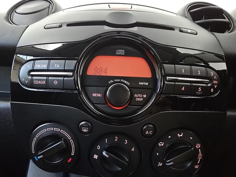 1.5 TS2 Hatchback 5dr Petrol Auto Euro 5 (102 ps)