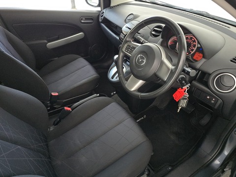 1.5 TS2 Hatchback 5dr Petrol Auto Euro 5 (102 ps)