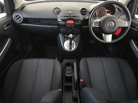 1.5 TS2 Hatchback 5dr Petrol Auto Euro 5 (102 ps)