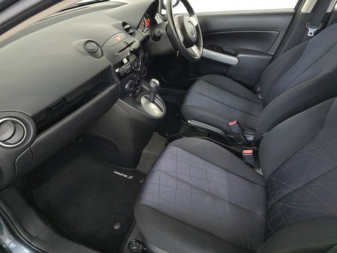 1.5 TS2 Hatchback 5dr Petrol Auto Euro 5 (102 ps)