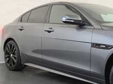 Jaguar XE d R-Sport 