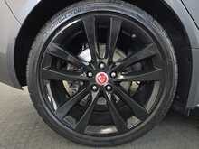 Jaguar XE d R-Sport 