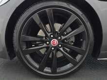 Jaguar XE d R-Sport 