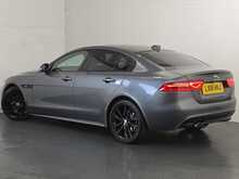 Jaguar XE d R-Sport 