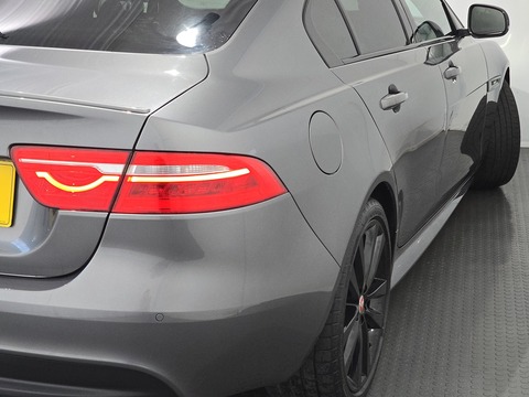 2.0d R-Sport Saloon 4dr Diesel Auto Euro 6 (s/s) (180 ps)
