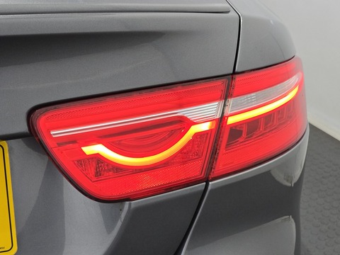 2.0d R-Sport Saloon 4dr Diesel Auto Euro 6 (s/s) (180 ps)