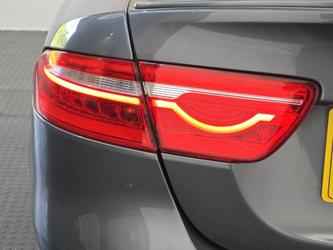2.0d R-Sport Saloon 4dr Diesel Auto Euro 6 (s/s) (180 ps)