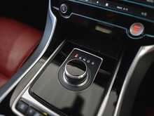 Jaguar XE d R-Sport 