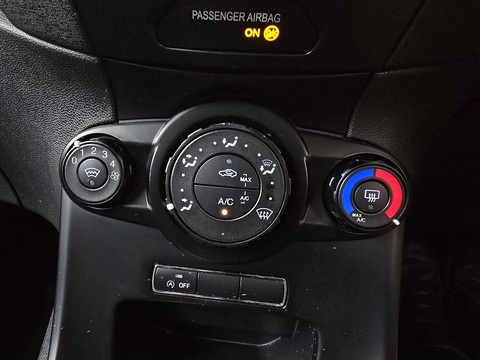 1.0T EcoBoost ST-Line Hatchback 5dr Petrol Manual Euro 6 (s/s) (140 ps)