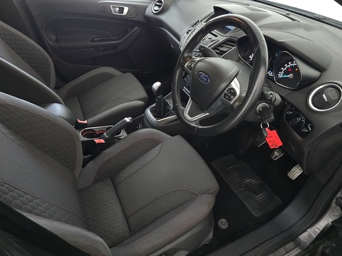 1.0T EcoBoost ST-Line Hatchback 5dr Petrol Manual Euro 6 (s/s) (140 ps)