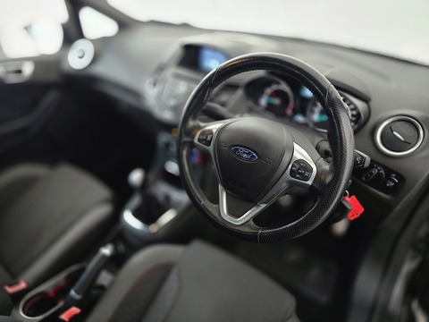 1.0T EcoBoost ST-Line Hatchback 5dr Petrol Manual Euro 6 (s/s) (140 ps)