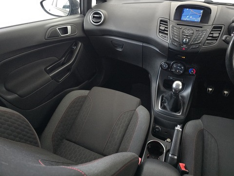 1.0T EcoBoost ST-Line Hatchback 5dr Petrol Manual Euro 6 (s/s) (140 ps)