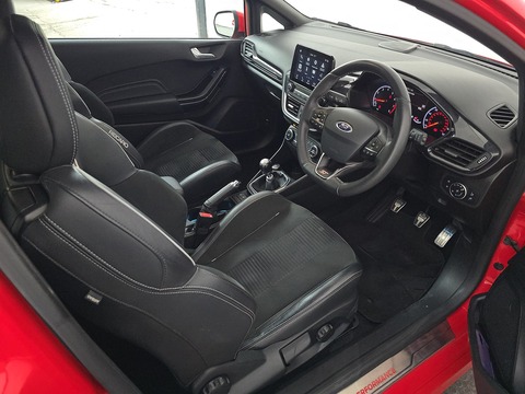 1.5T EcoBoost ST-3 Hatchback 3dr Petrol Manual Euro 6 (200 ps)