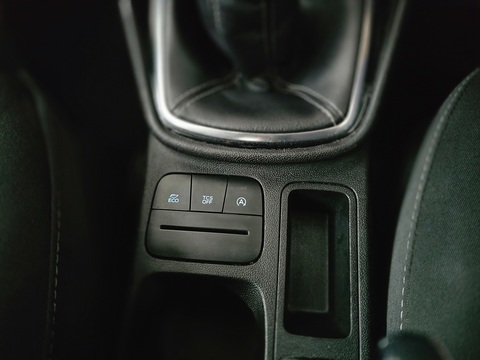 1.0T EcoBoost GPF Zetec Hatchback 5dr Petrol Manual Euro 6 (s/s) (100 ps)