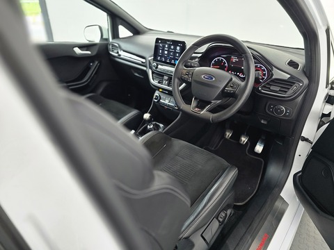 1.5T EcoBoost ST-3 Hatchback 3dr Petrol Manual Euro 6 (200 ps)