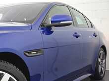 Jaguar XE d R-Sport 