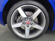 Jaguar XE d R-Sport 