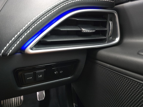 2.0d R-Sport Saloon 4dr Diesel Auto AWD Euro 6 (s/s) (180 ps)