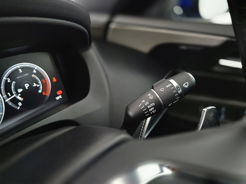 2.0d R-Sport Saloon 4dr Diesel Auto AWD Euro 6 (s/s) (180 ps)