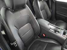 Jaguar XE d R-Sport 
