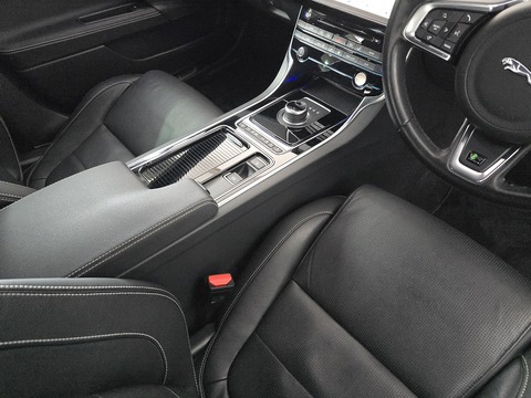 2.0d R-Sport Saloon 4dr Diesel Auto AWD Euro 6 (s/s) (180 ps)