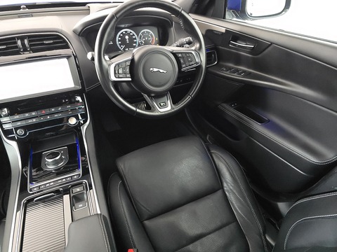 2.0d R-Sport Saloon 4dr Diesel Auto AWD Euro 6 (s/s) (180 ps)