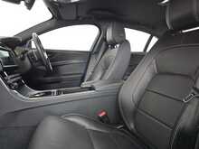 Jaguar XE d R-Sport 