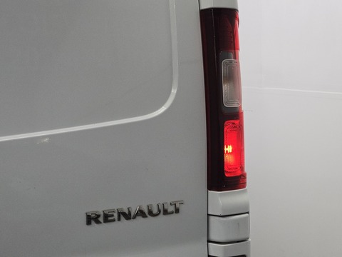 2.0 dCi ENERGY 28 Business+ Panel Van 5dr Diesel Manual SWB Standard Roof Euro 6 (s/s) (120 ps)