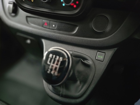 2.0 dCi ENERGY 28 Business+ Panel Van 5dr Diesel Manual SWB Standard Roof Euro 6 (s/s) (120 ps)