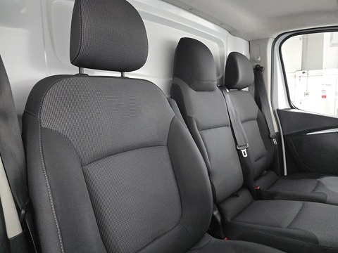 2.0 dCi ENERGY 28 Business+ Panel Van 5dr Diesel Manual SWB Standard Roof Euro 6 (s/s) (120 ps)