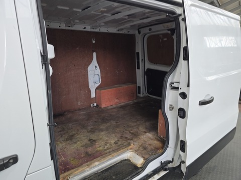 2.0 dCi ENERGY 28 Business+ Panel Van 5dr Diesel Manual SWB Standard Roof Euro 6 (s/s) (120 ps)