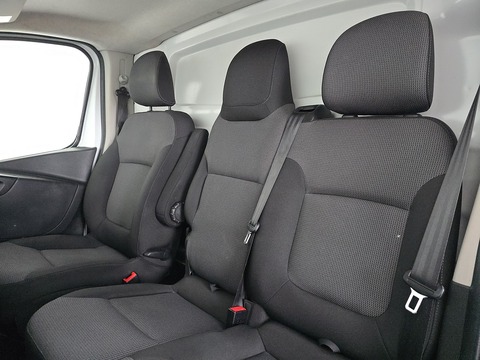 2.0 dCi ENERGY 28 Business+ Panel Van 5dr Diesel Manual SWB Standard Roof Euro 6 (s/s) (120 ps)