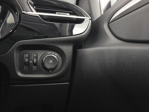 1.2 Turbo SE Edition Hatchback 5dr Petrol Manual Euro 6 (s/s) (100 ps)