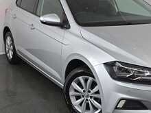 Volkswagen Polo SE 