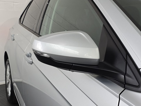 1.0 SE Hatchback 5dr Petrol Manual Euro 6 (s/s) (65 ps)