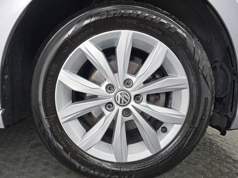1.0 SE Hatchback 5dr Petrol Manual Euro 6 (s/s) (65 ps)